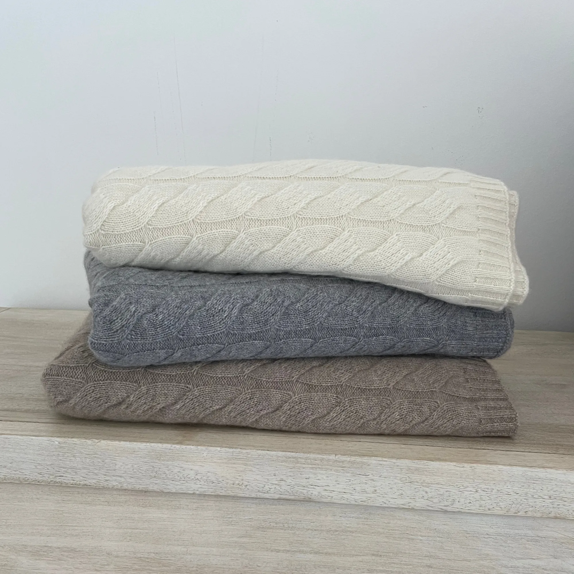 100% Cashmere Cable Knit Throw Blanket