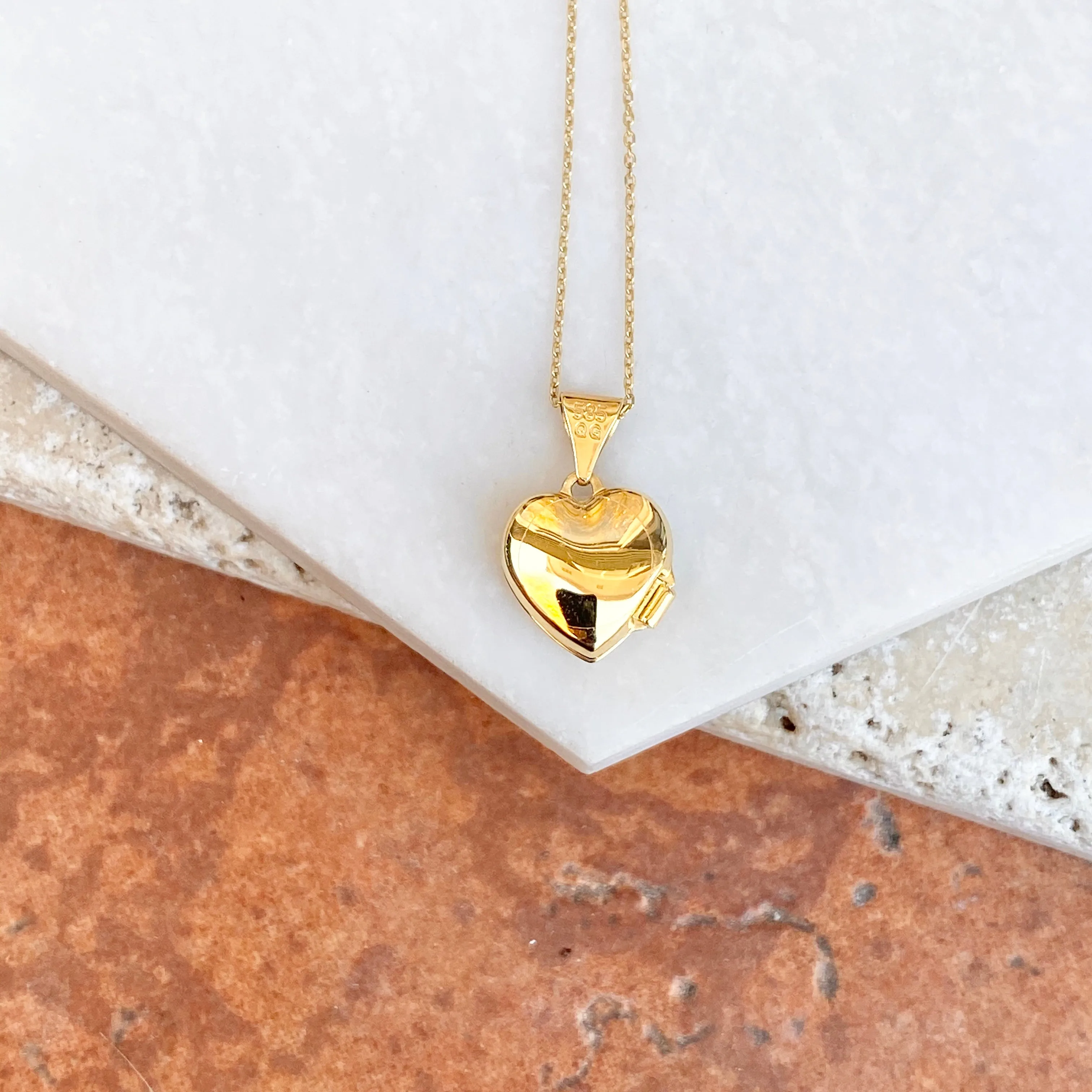 14KT Yellow Gold Floral Heart Locket Pendant Necklace