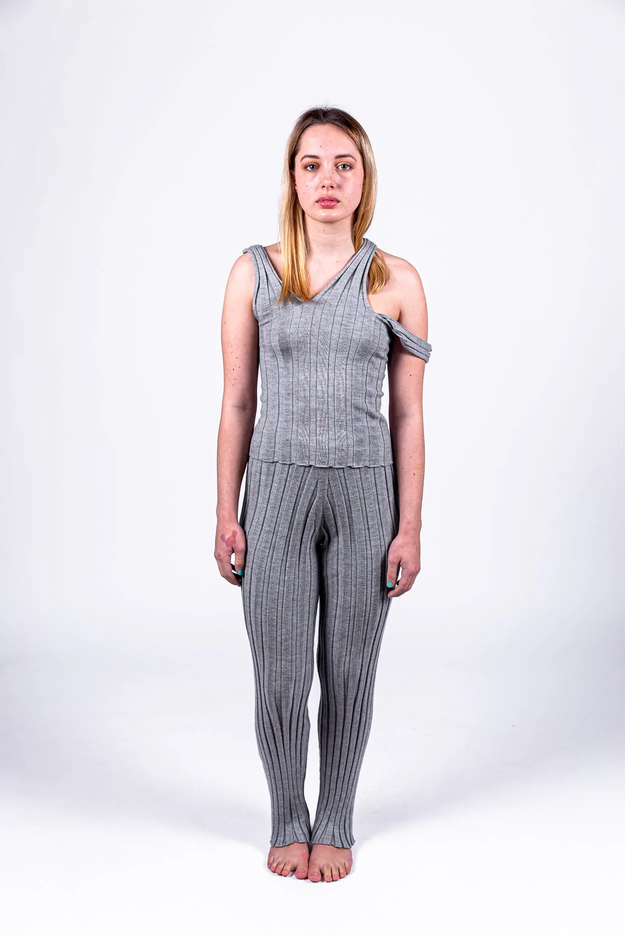 Adler tank merino wool in billow grey