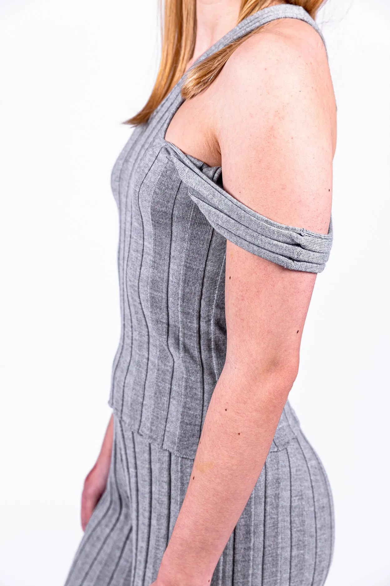 Adler tank merino wool in billow grey