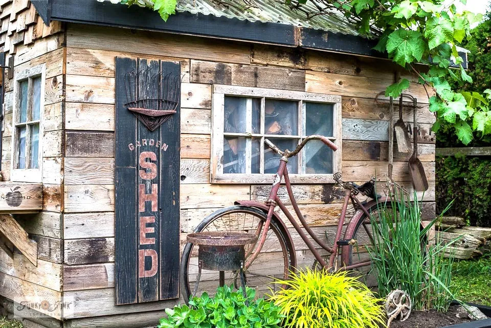 FJ093 Garden Shed - 3 variations