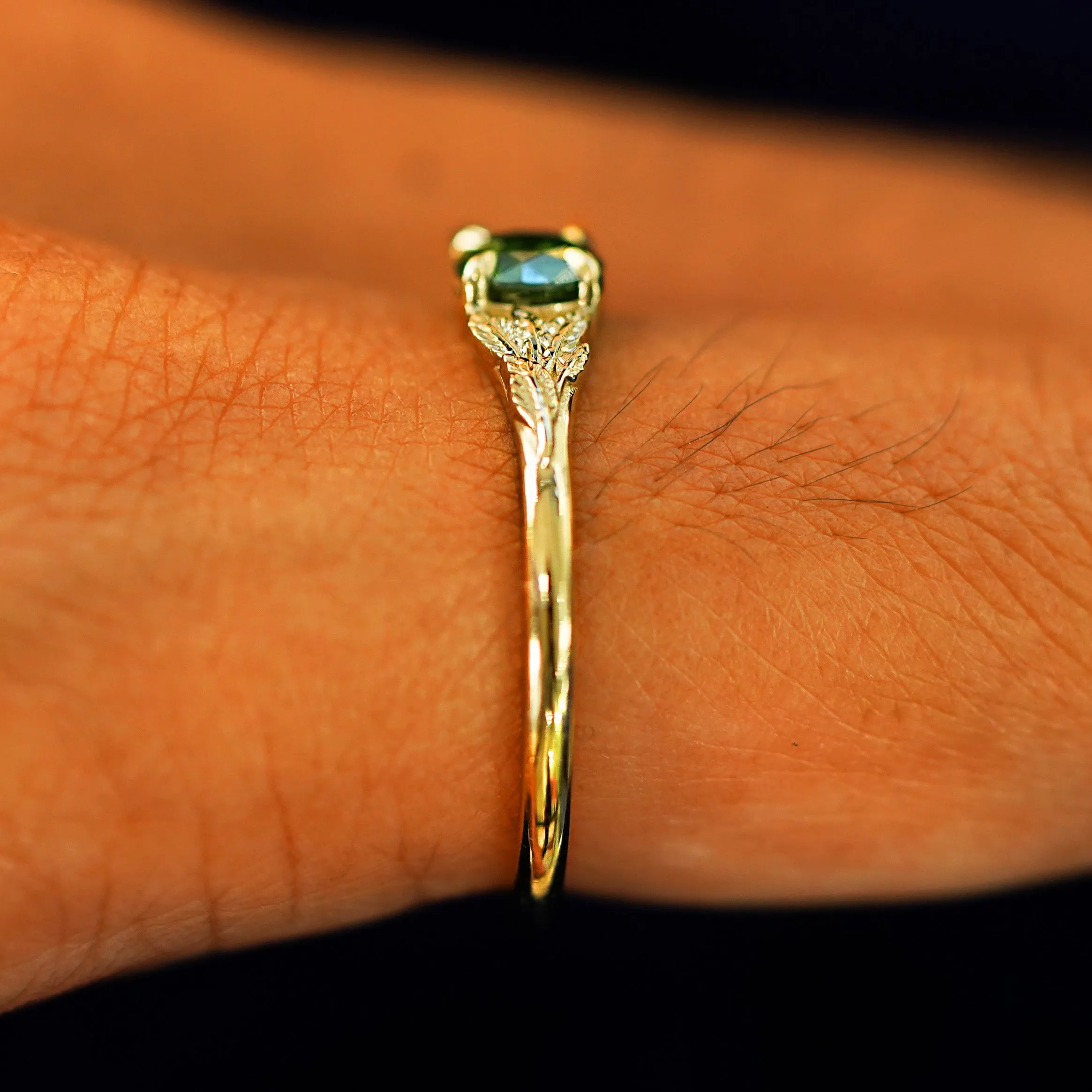 Green Diamond Leaves Ring