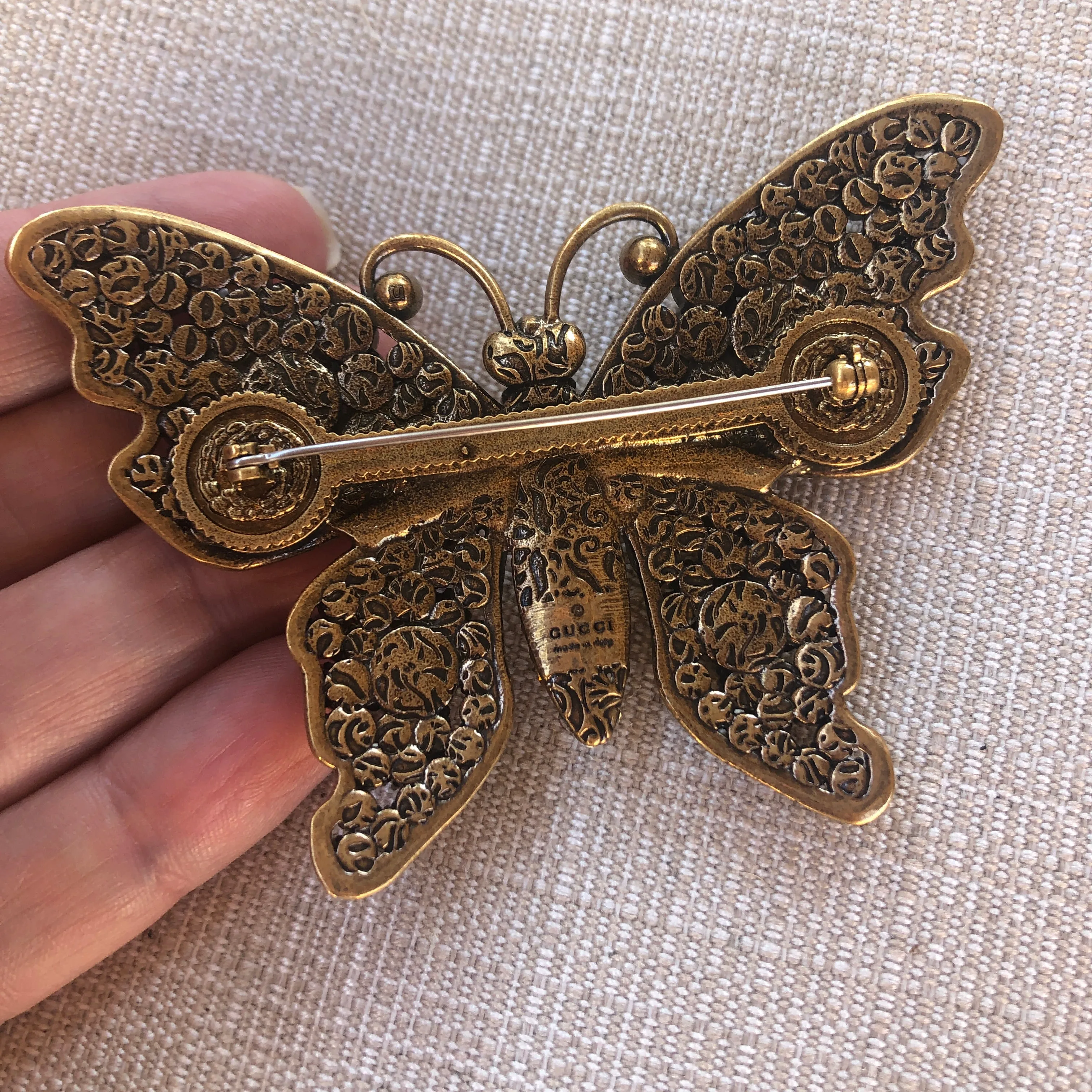 Gucci Multicolor Crystal Studded Butterfly Brooch in Gold