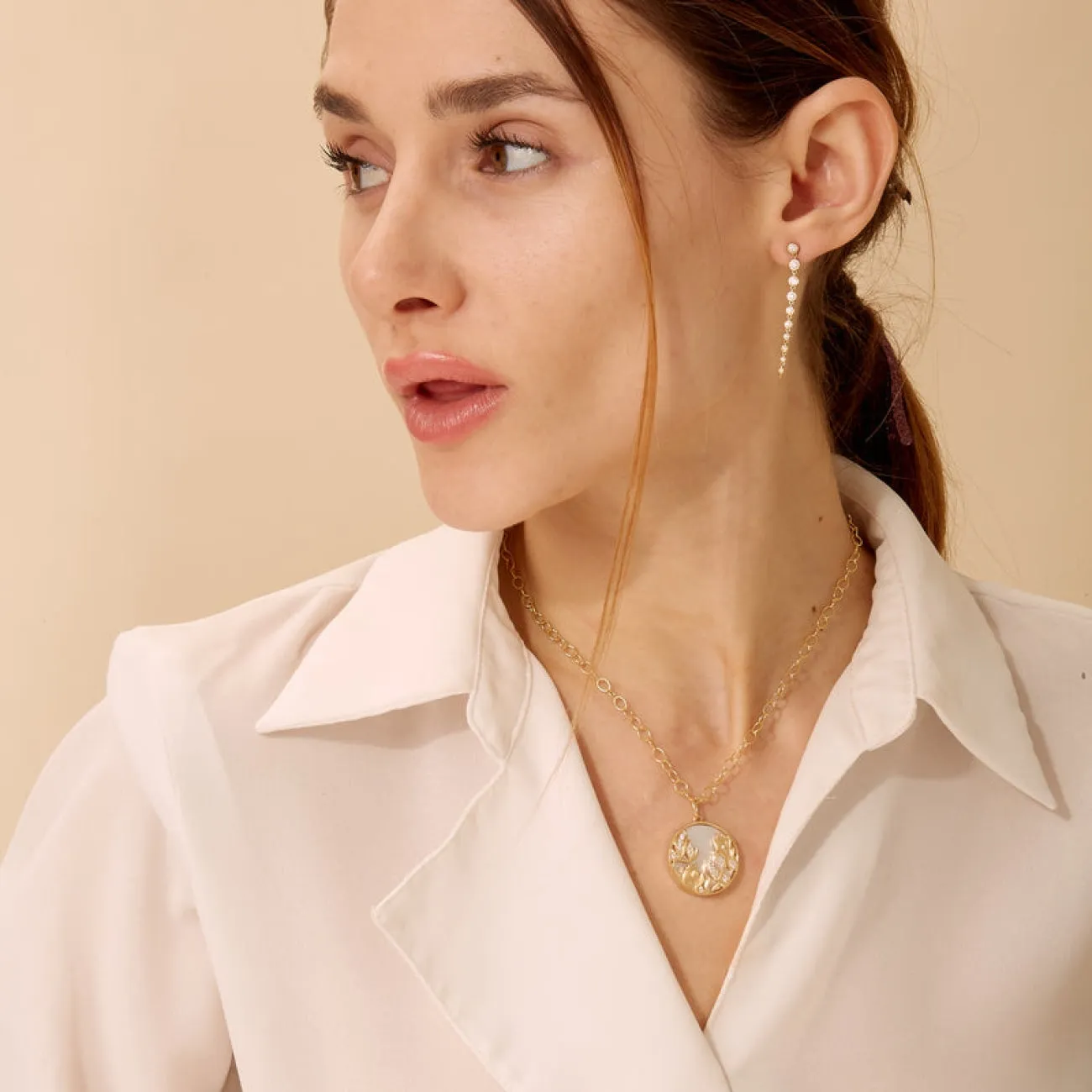 Jardin 18K Yellow Gold Magnolia Mother of Pearl & Diamond Pendant