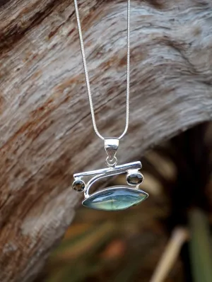 Labradorite Pendant 16 with Smoky Quartz