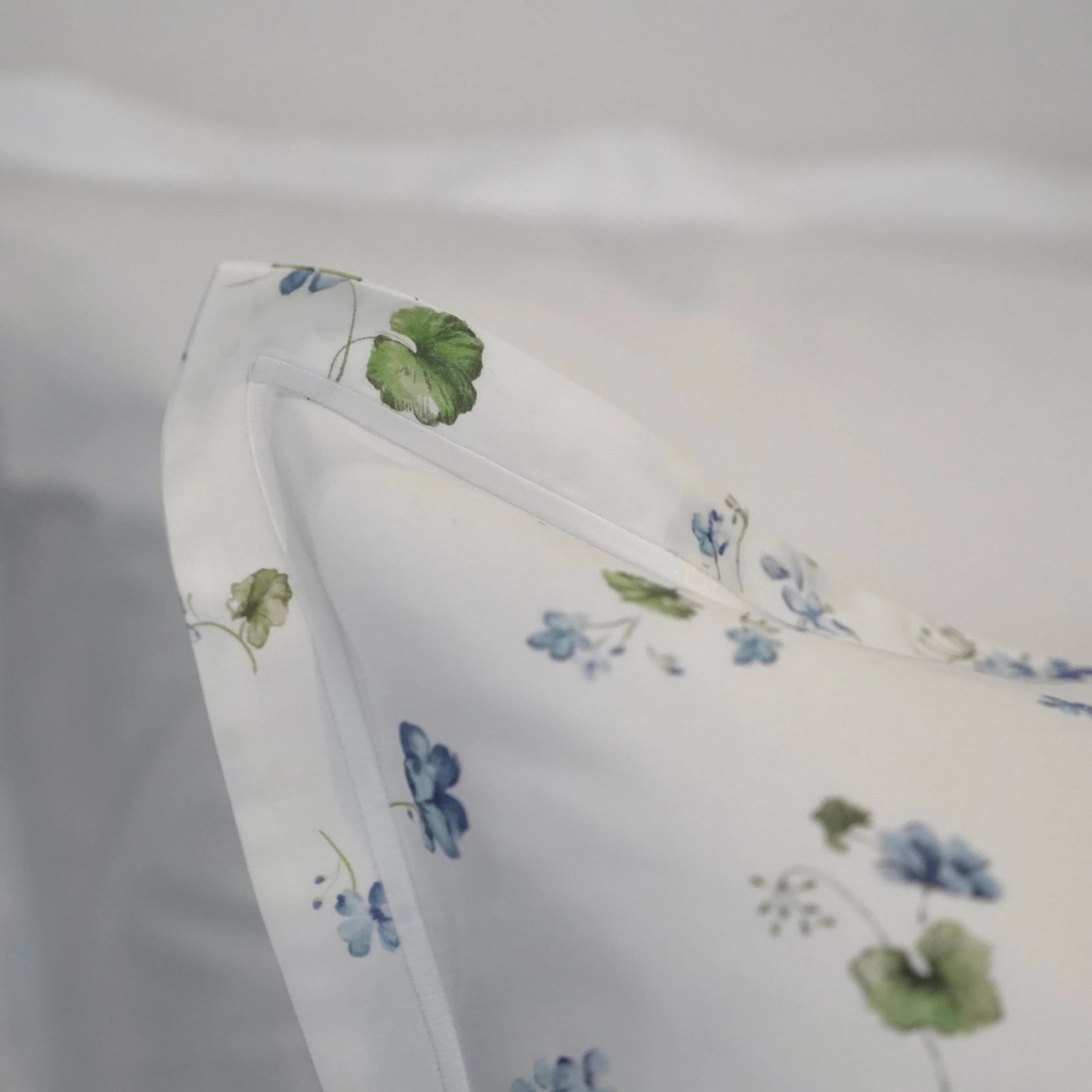 Lynnens Violet Sheet Collection