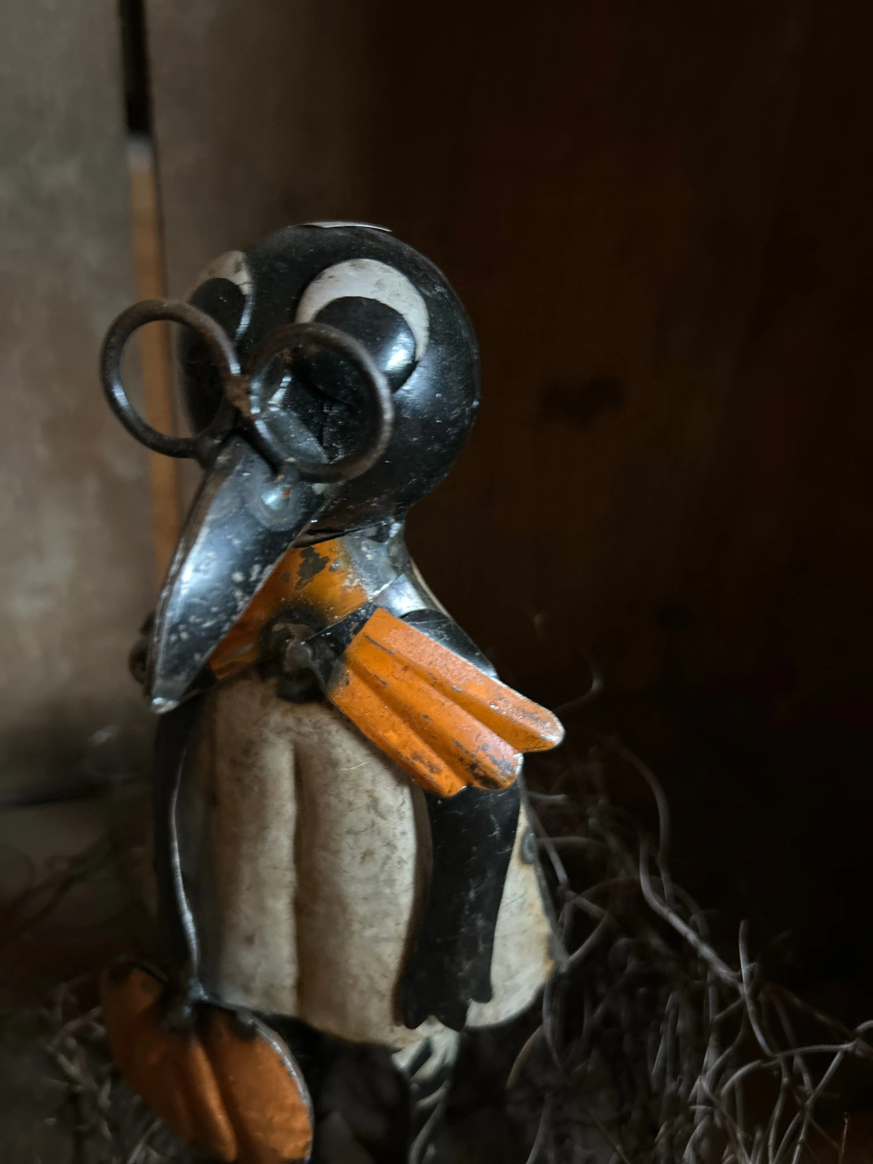 Metal Crow Holding Pumpkin