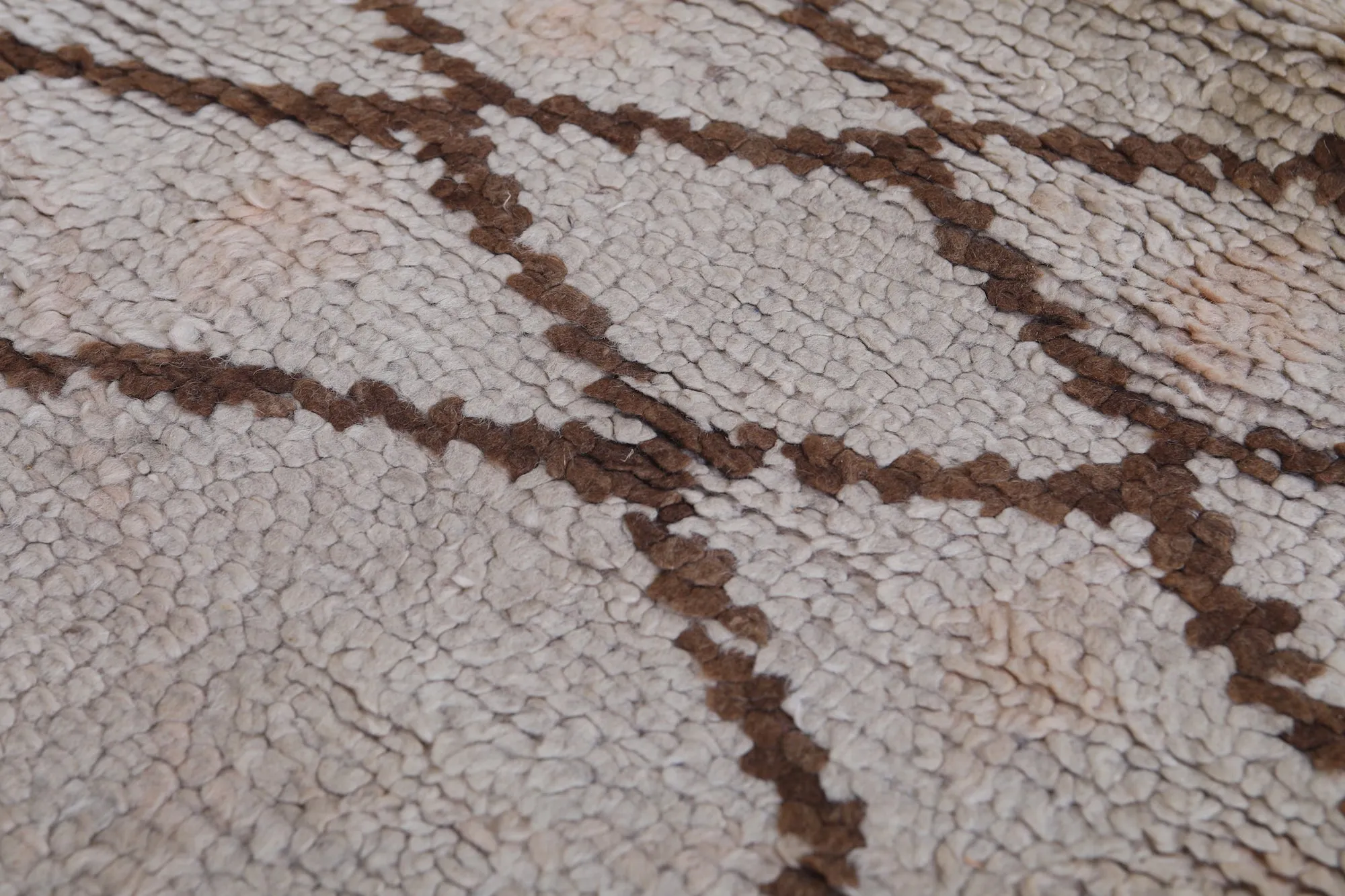 Moroccan Rug - Handwoven 2.4ft x 5.8ft | Classic Berber Diamond Design