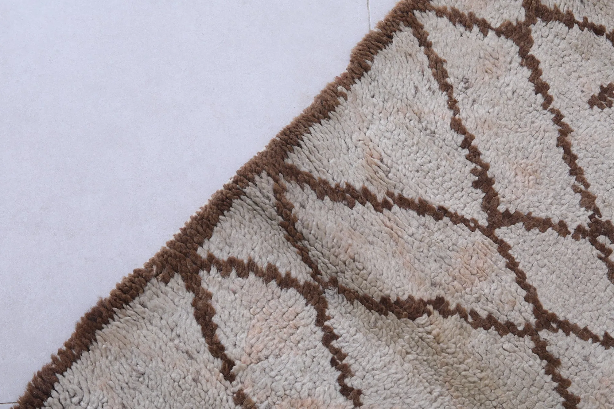 Moroccan Rug - Handwoven 2.4ft x 5.8ft | Classic Berber Diamond Design