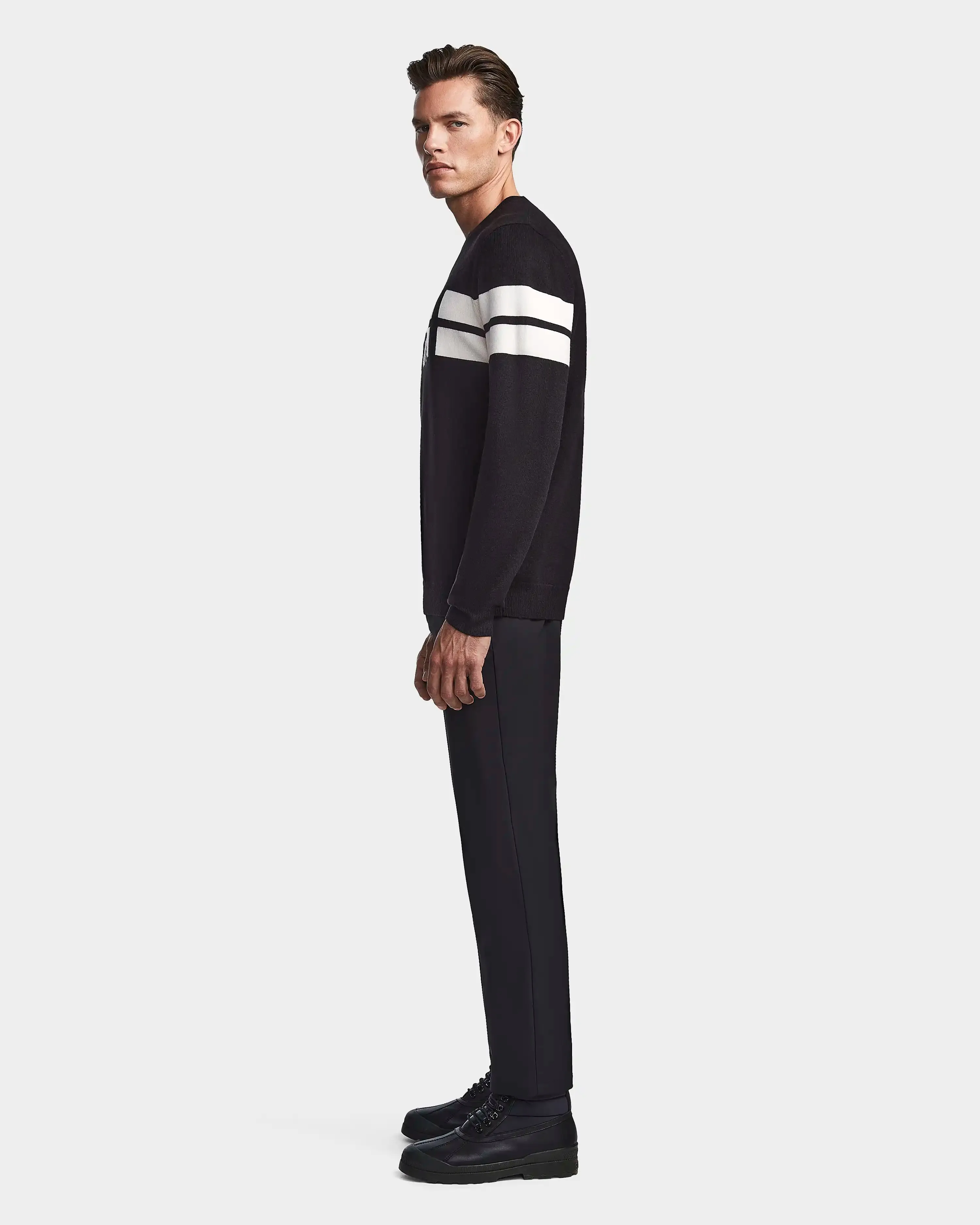OMAR - 6523507 Black