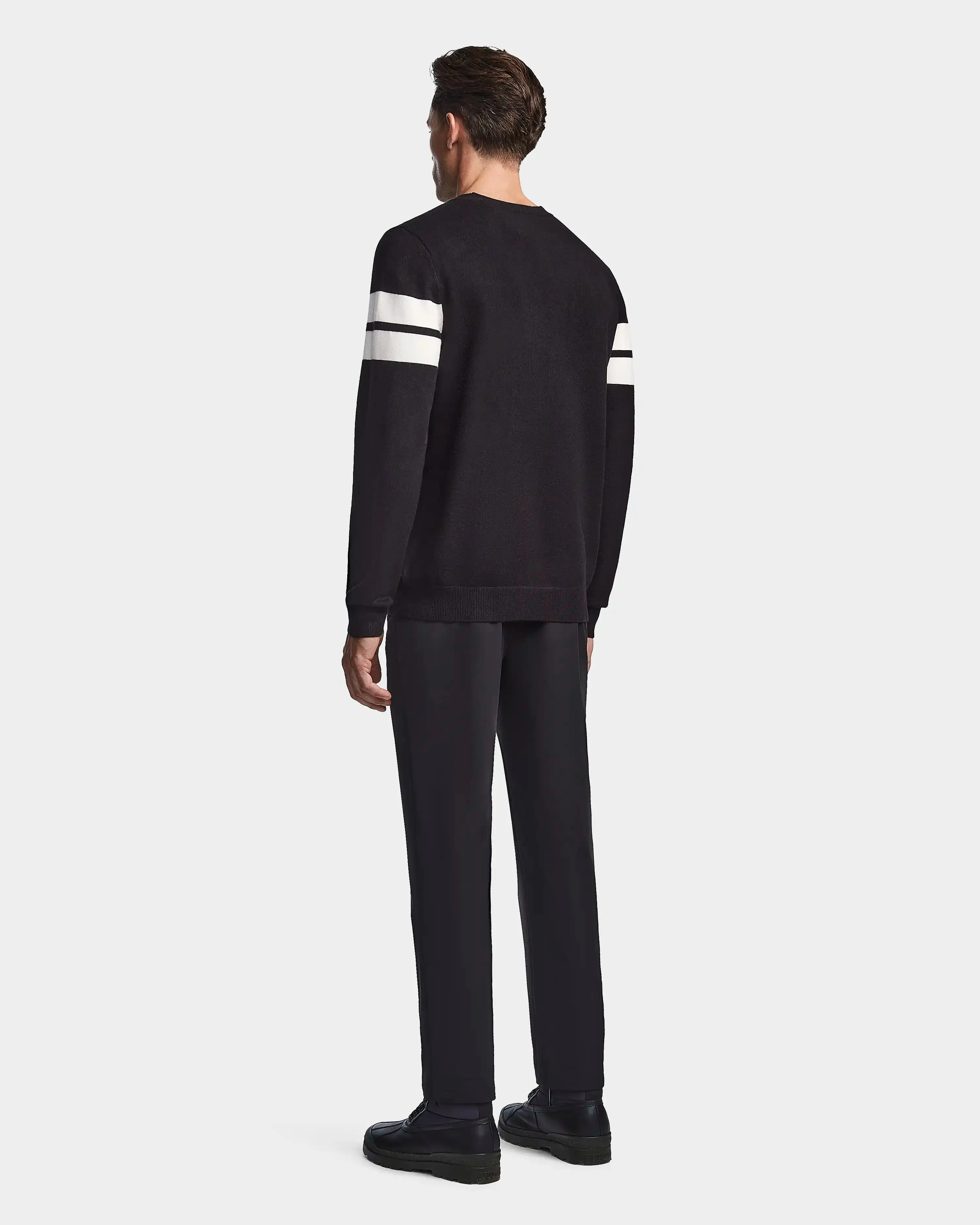 OMAR - 6523507 Black