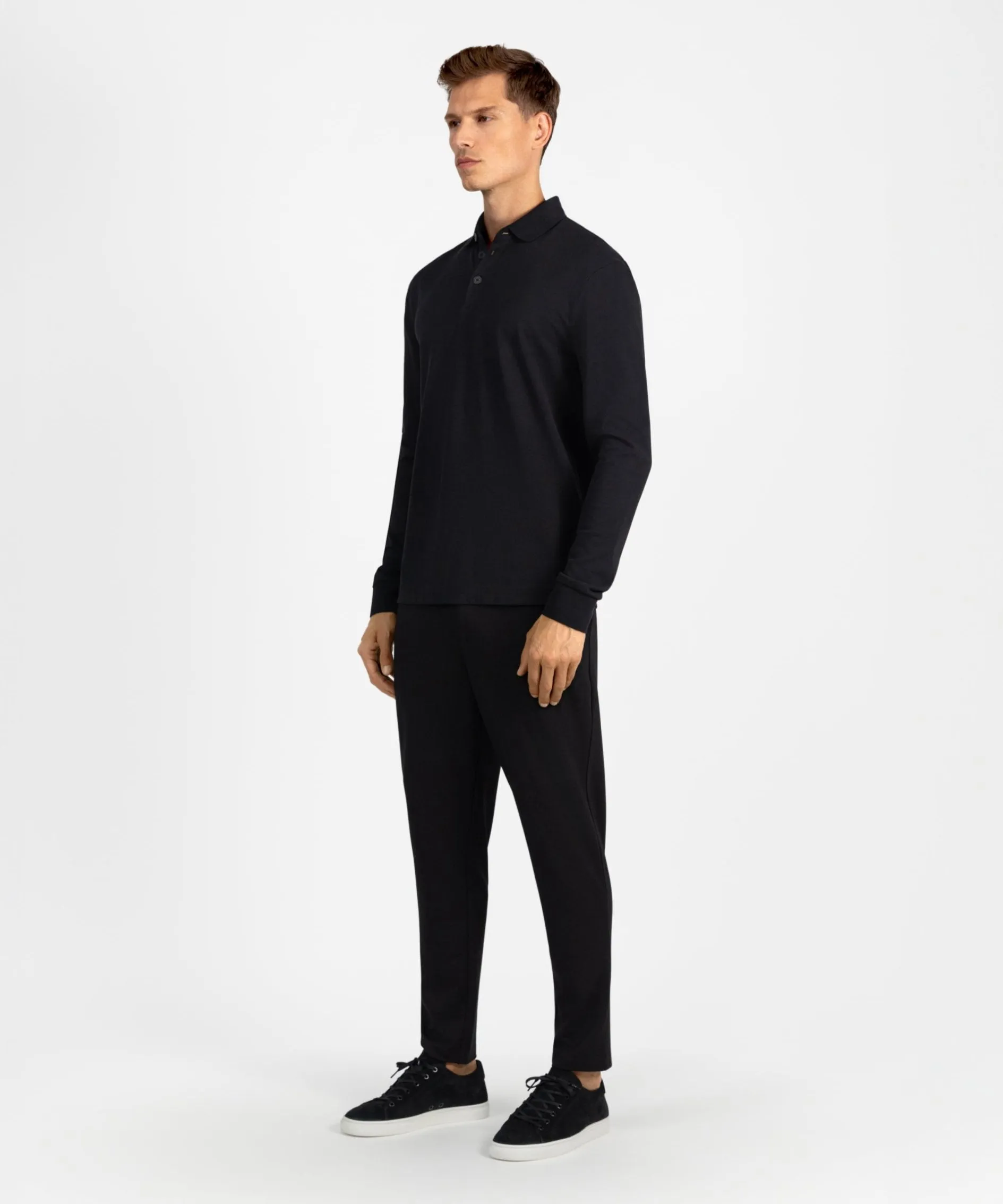 PO 01 Essence Longsleeve Black
