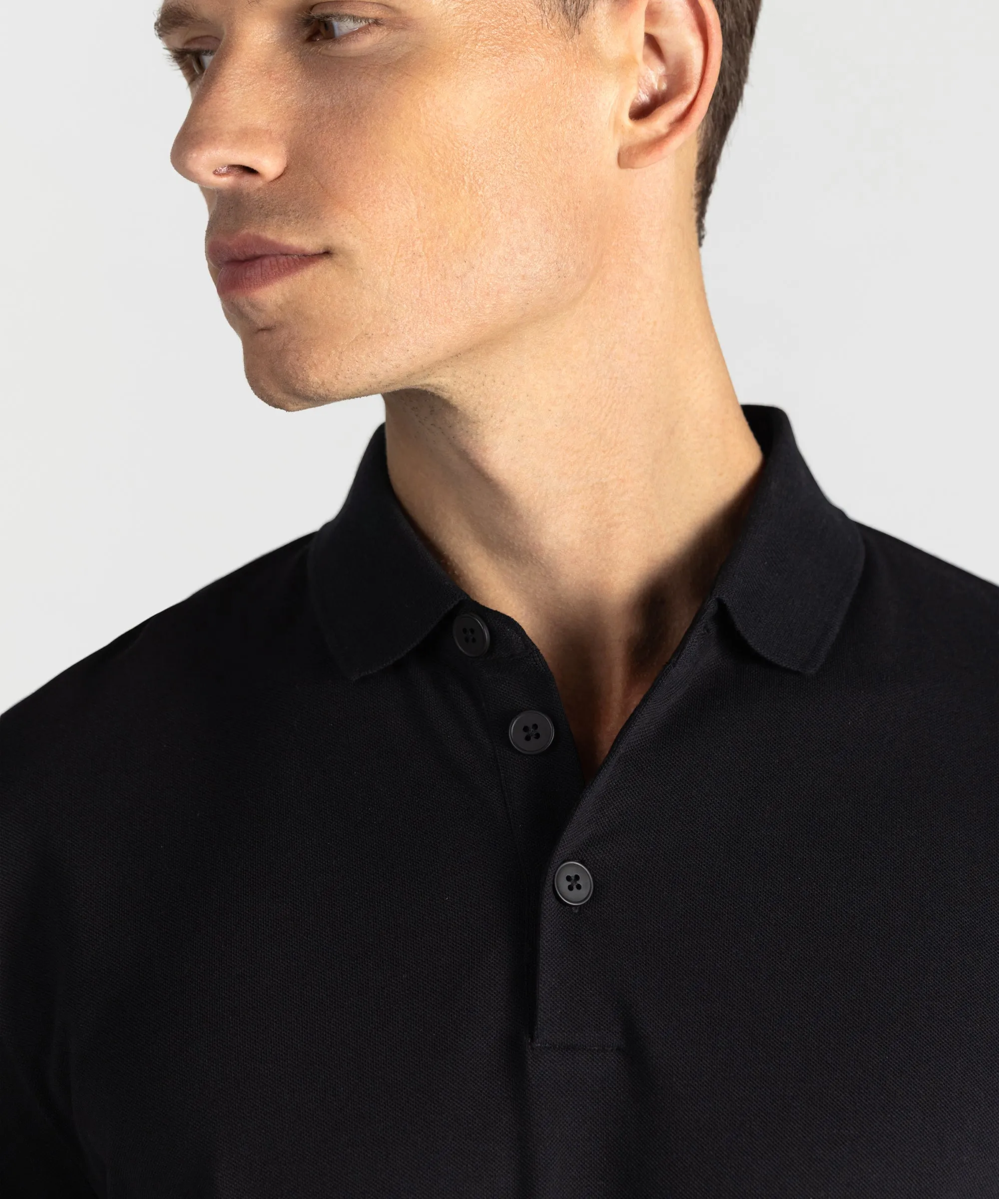 PO 01 Essence Longsleeve Black