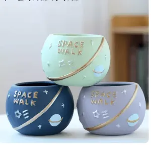 Space Walk Succulent Plant Pot