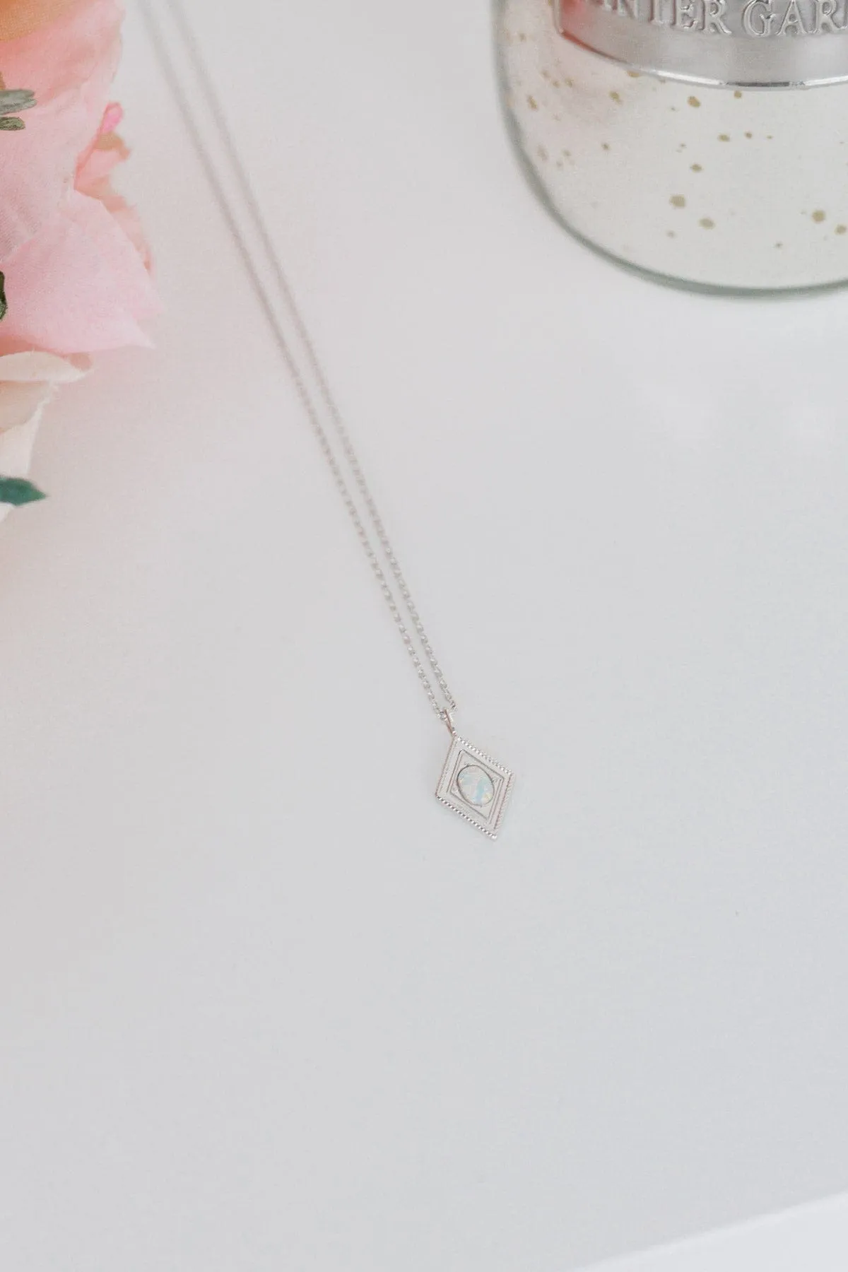 Sparkling Aura Pendant Necklace- Silver
