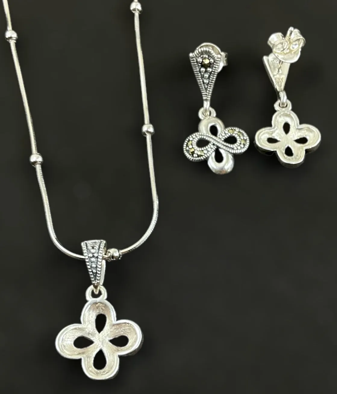 The Vanini Silver Marcasite Pendant Set