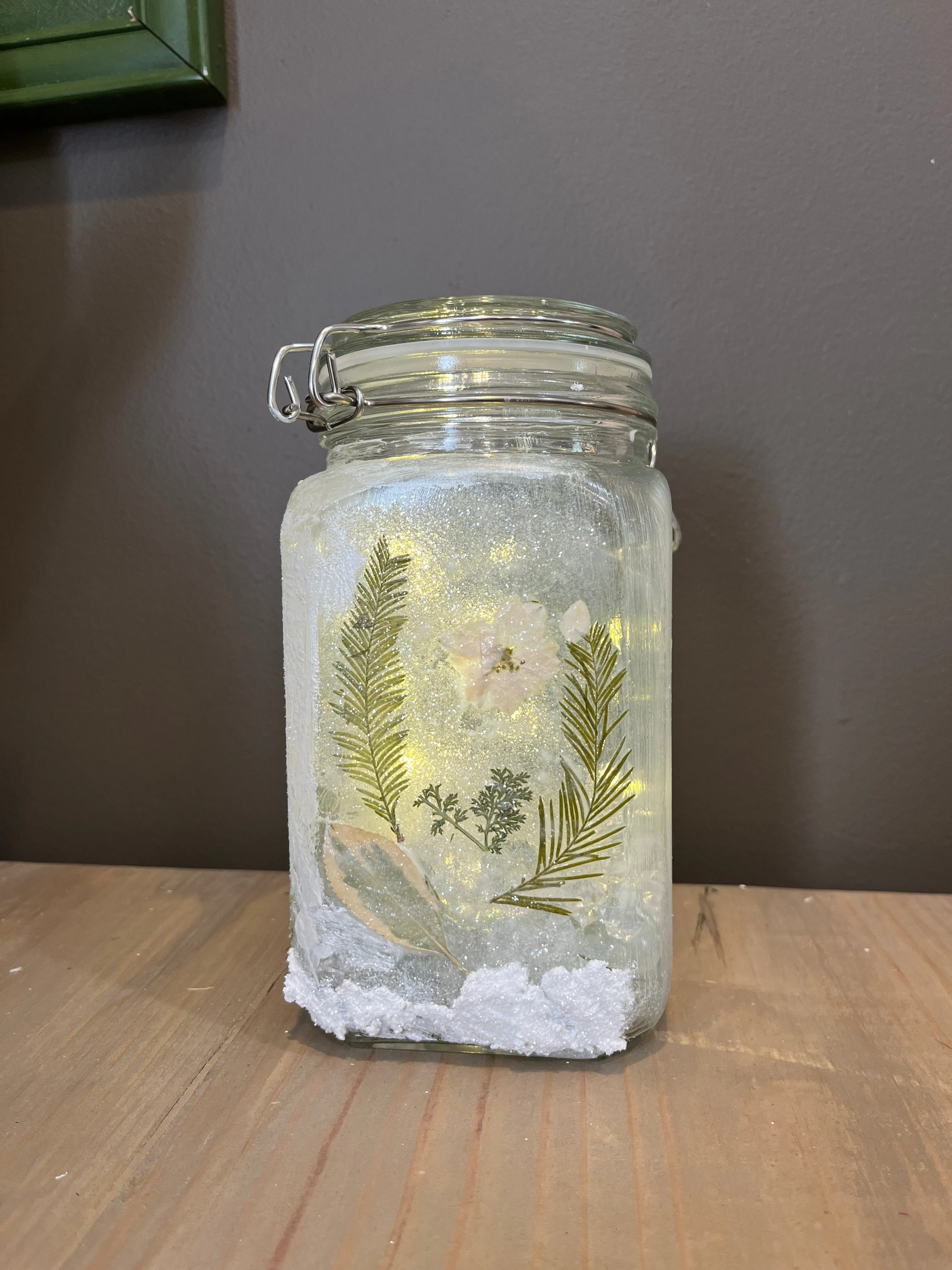 Winter Holiday Decoupage  Lantern Jar-Saturday, November 2nd 10:30am-12:30pm and 2:00pm-4:00pm