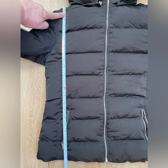 Zara small black down belted puffer jacket coat with faux fur detachable hood
